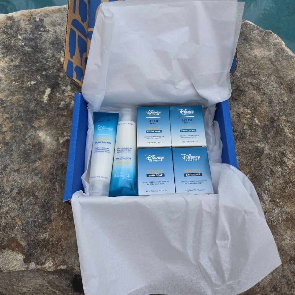 NWT Disney Resorts H2O+ Sea Salt Soap And Lotion Travel Size Set - Picture 2 of 9